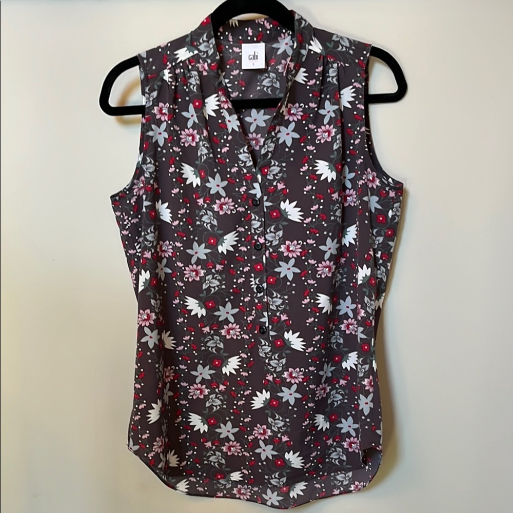 CAbi Floral Sleeveless Blouse with Notched Collar